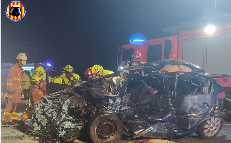 Dos muertos y dos heridos en un accidente de tráfico múltiple en Sagunto