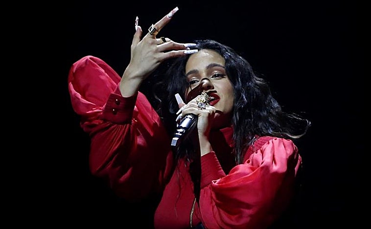 Este es el transporte público para asistir a los dos conciertos de Rosalía en Barcelona