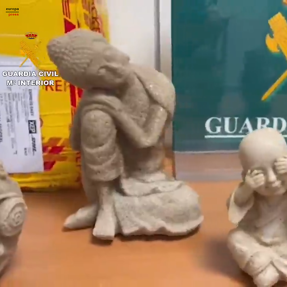 Exportaciones de droga, de Getafe a Colombia: esconden MDMA líquido en figuras decorativas