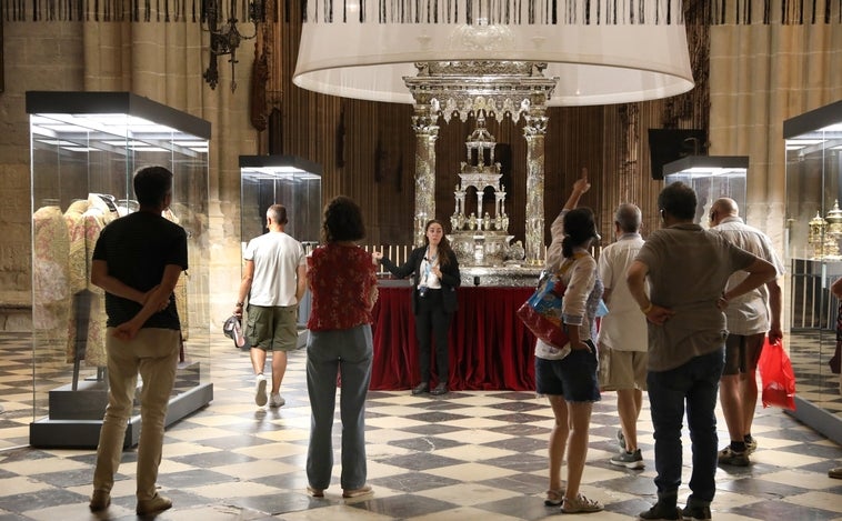 Más de 7.000 visitantes conocen la exposición 'Renacer' de la Catedral de Palencia en su primer mes