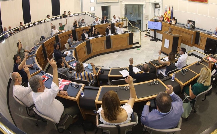 La Diputación de Alicante resuelve las primeras ayudas del Plan +Cerca con 20 millones de euros