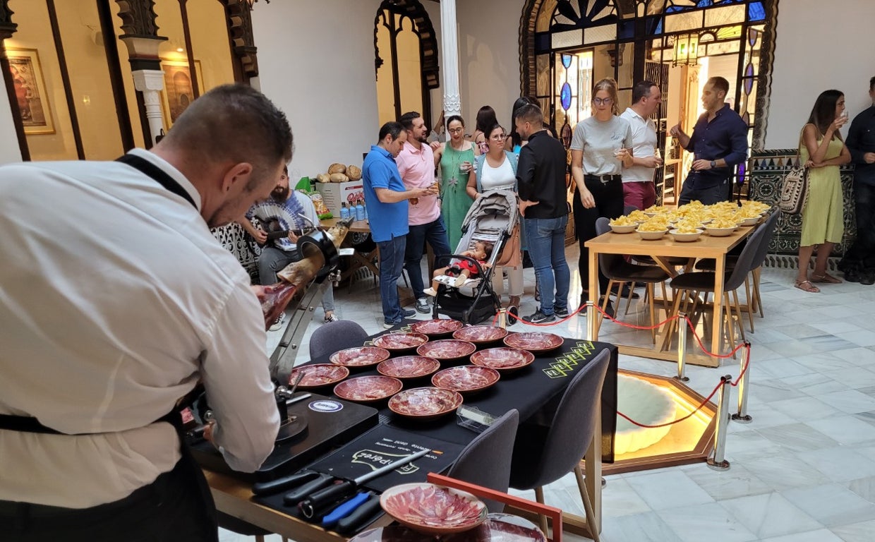 Inauguración del nuevo restaurante Alma, en Puente Genil