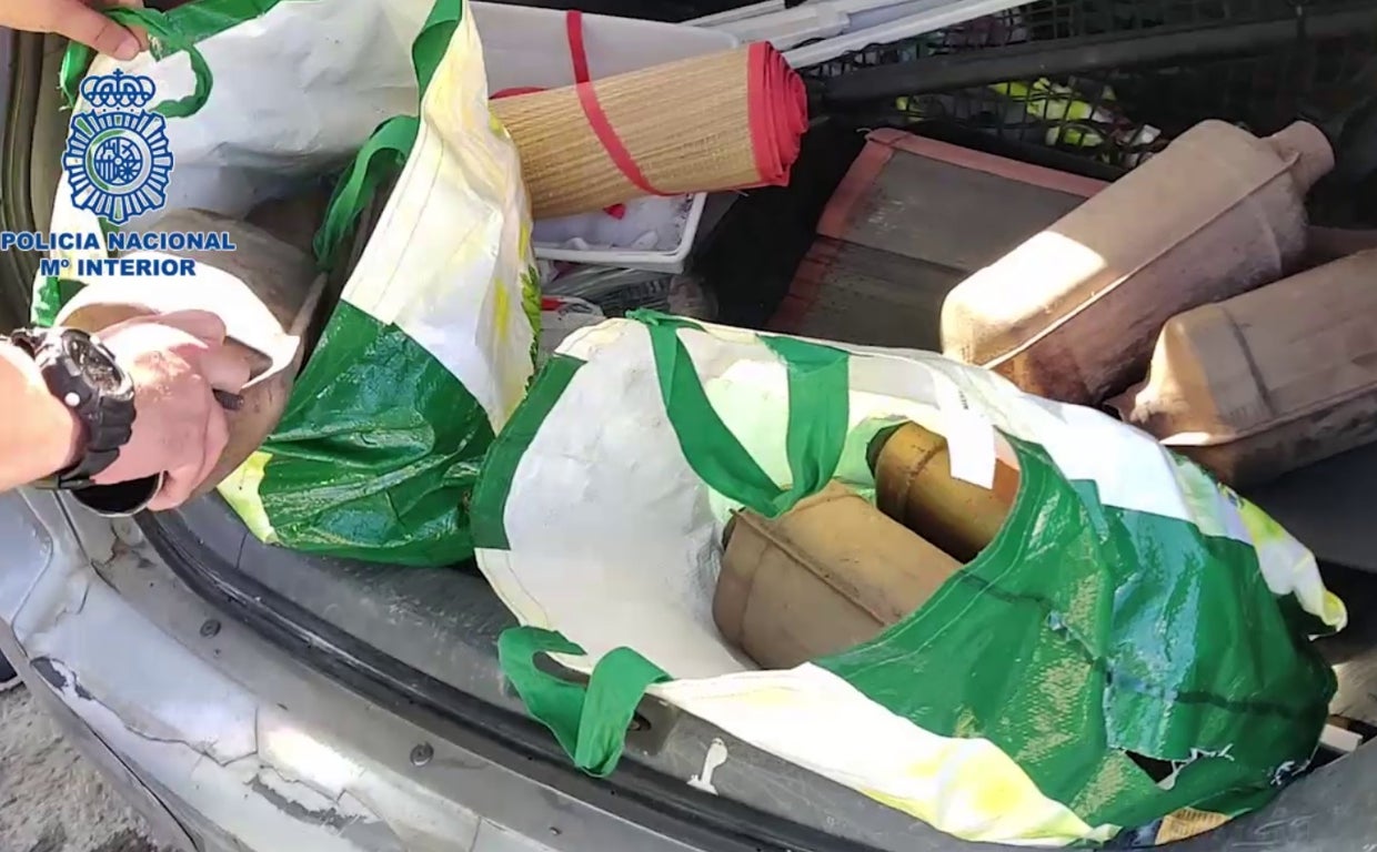 La Policía Nacional muestra parte de los catalizadores incautados en la última operación