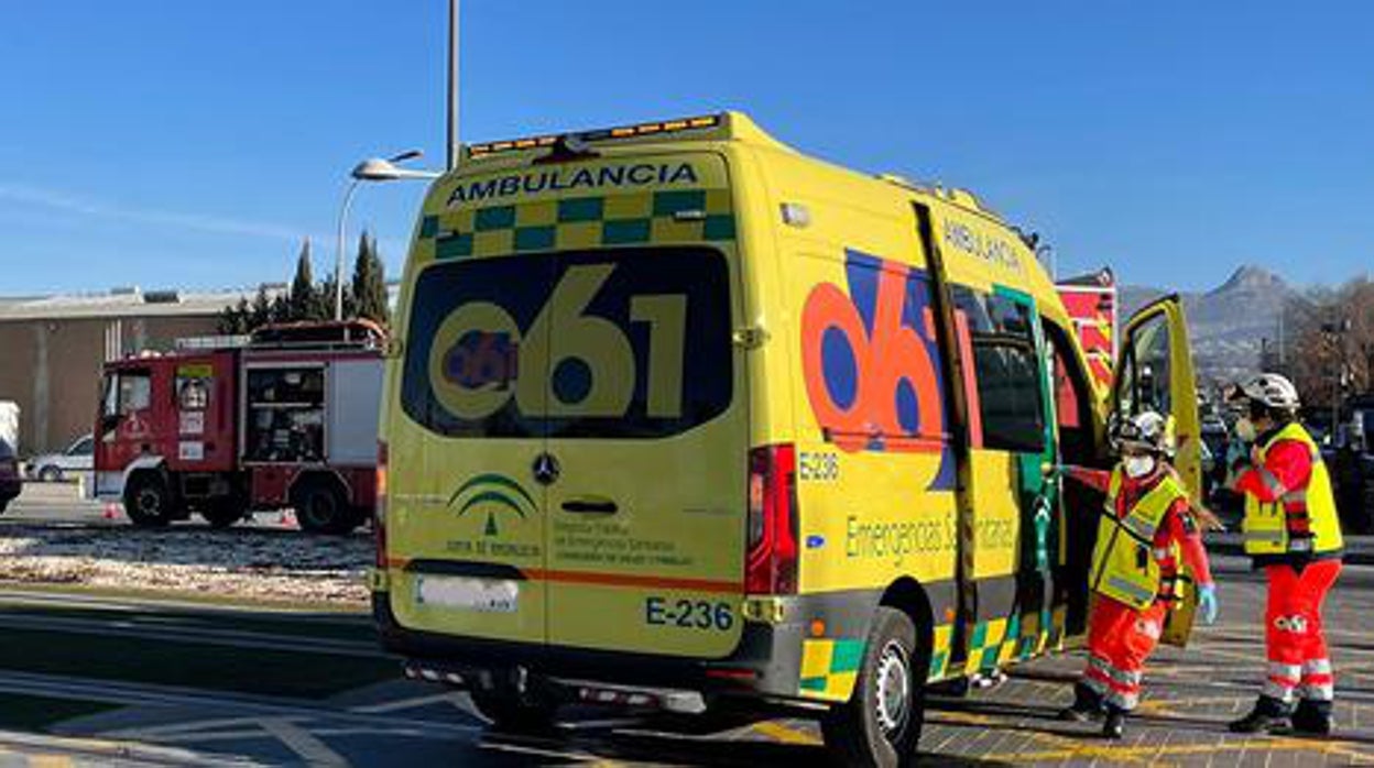 Muere una mujer de 89 años y resulta herida grave su hija en un accidente de tráfico en Alcalá la Real (Jaén)