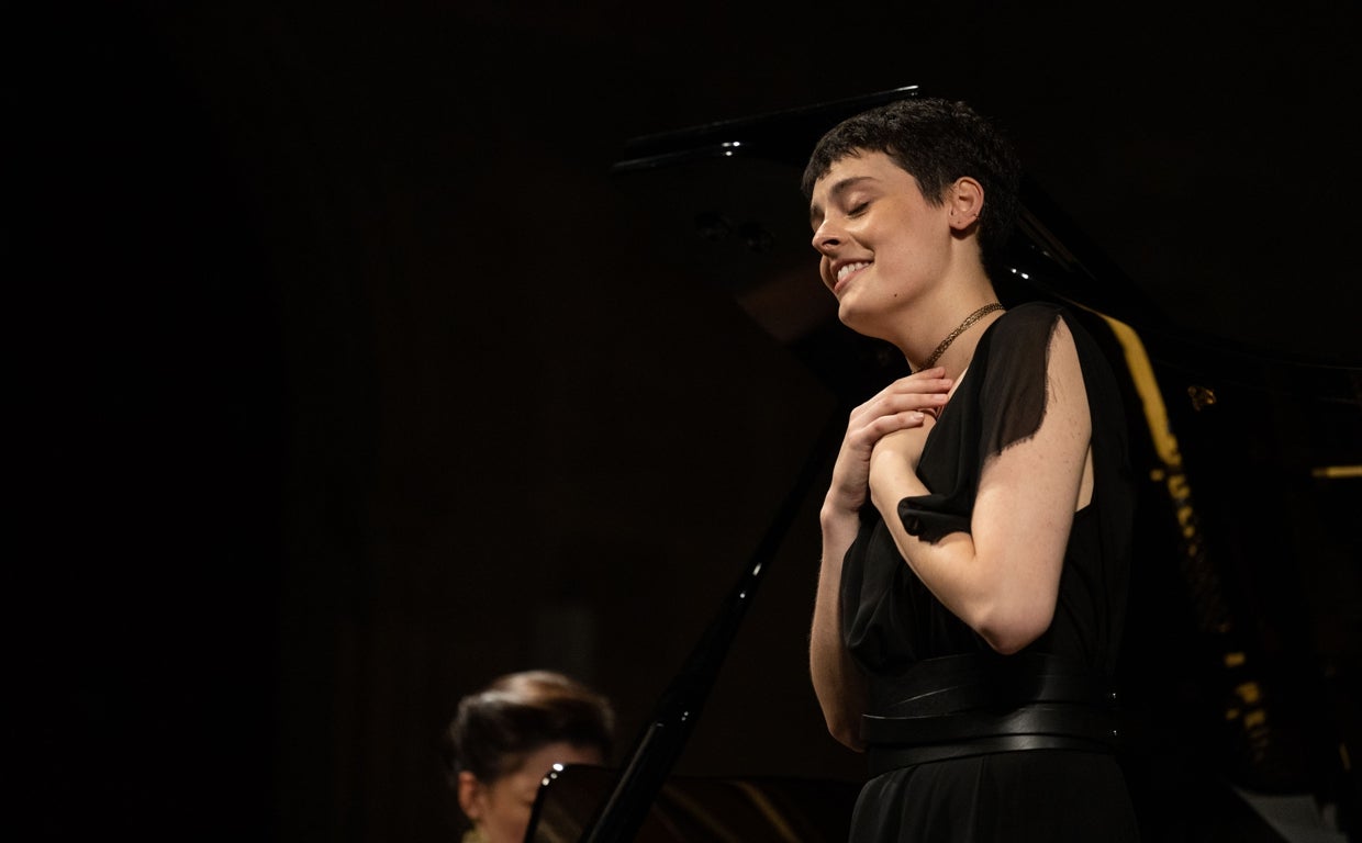 La mezzosoprano Emily D'Angelo, durante su actuación en Peralada