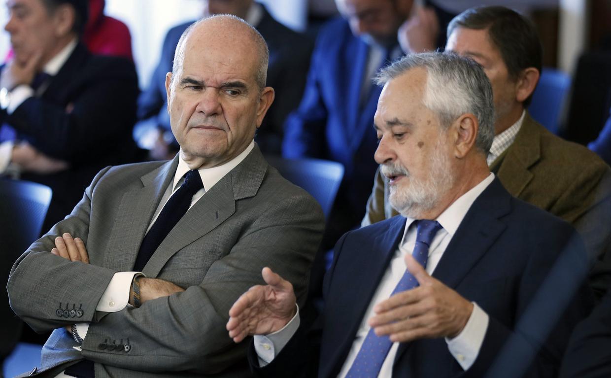 Los expresidentes de la Junta Manuel Chaves y José Antonio Griñán en el banquillo de los acusados