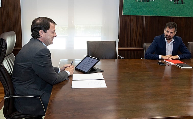 Mañueco logra el apoyo de la oposición de cara a su reunión con Sánchez en materias ya pactadas