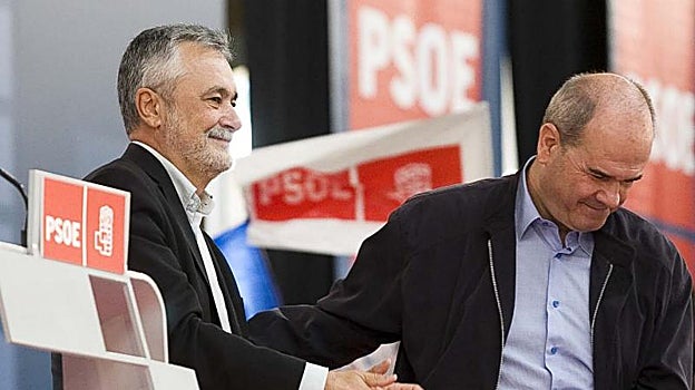 Griñán y Chaves en un mitin del PSOE en Sevilla con Rodríguez Zapatero en 2009