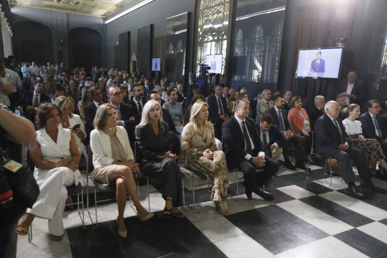 Foto de familia y toma de posesión de los nuevos consejeros de la Junta