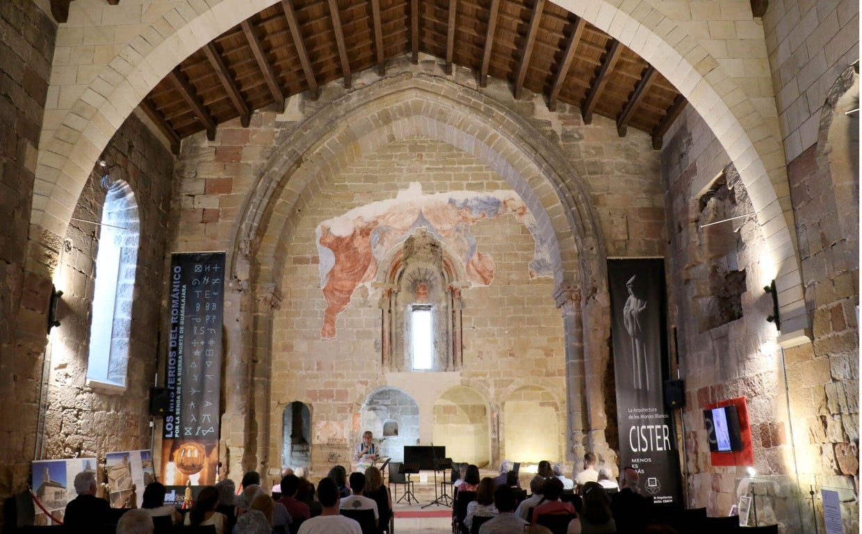 La iglesia de Santiago ha acogido la gala anual de la asociación de amigos del templo