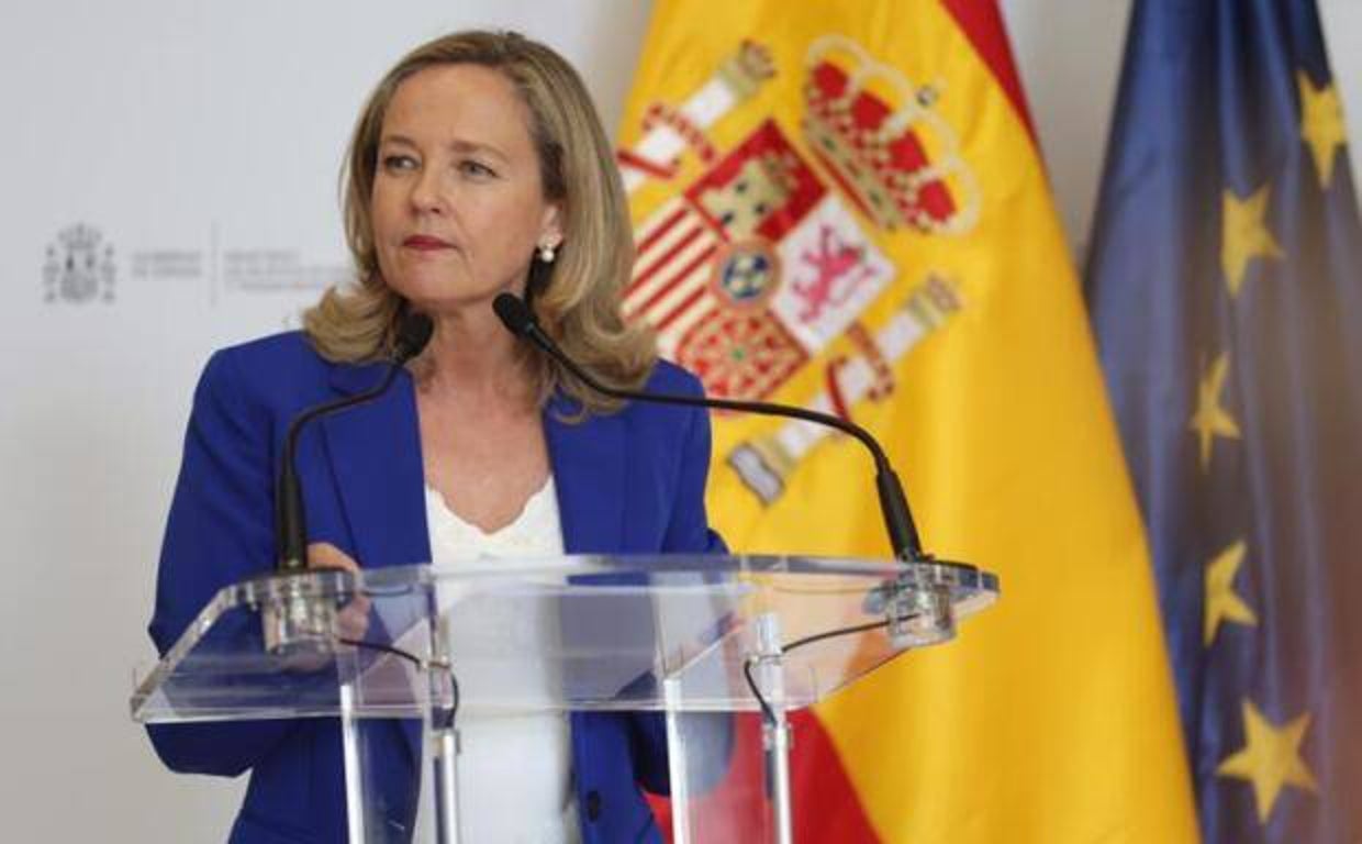 La vicepresidenta primera y ministra de Economía, Nadia Calviño