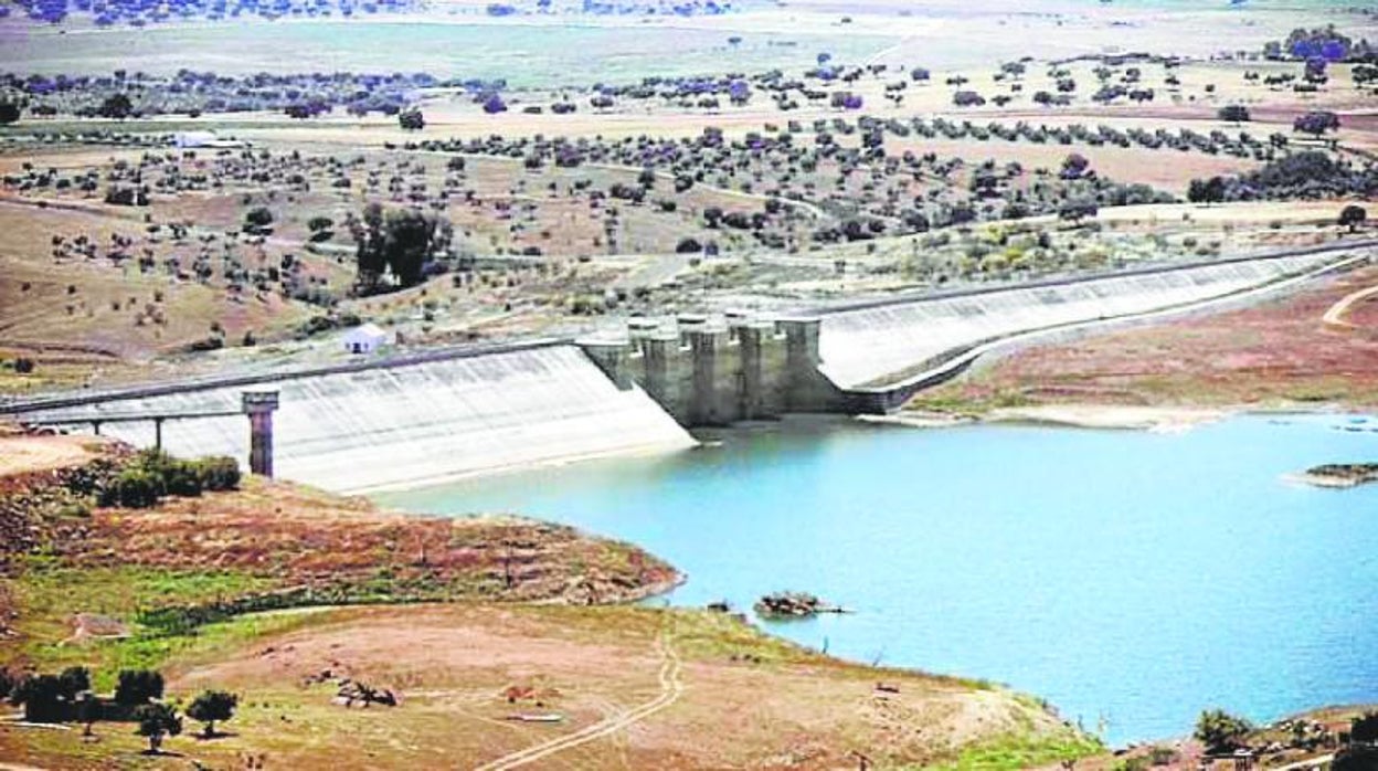 La Diputación de Córdoba pide a los ayuntamientos del Norte más ahorro de agua para evitar cortes