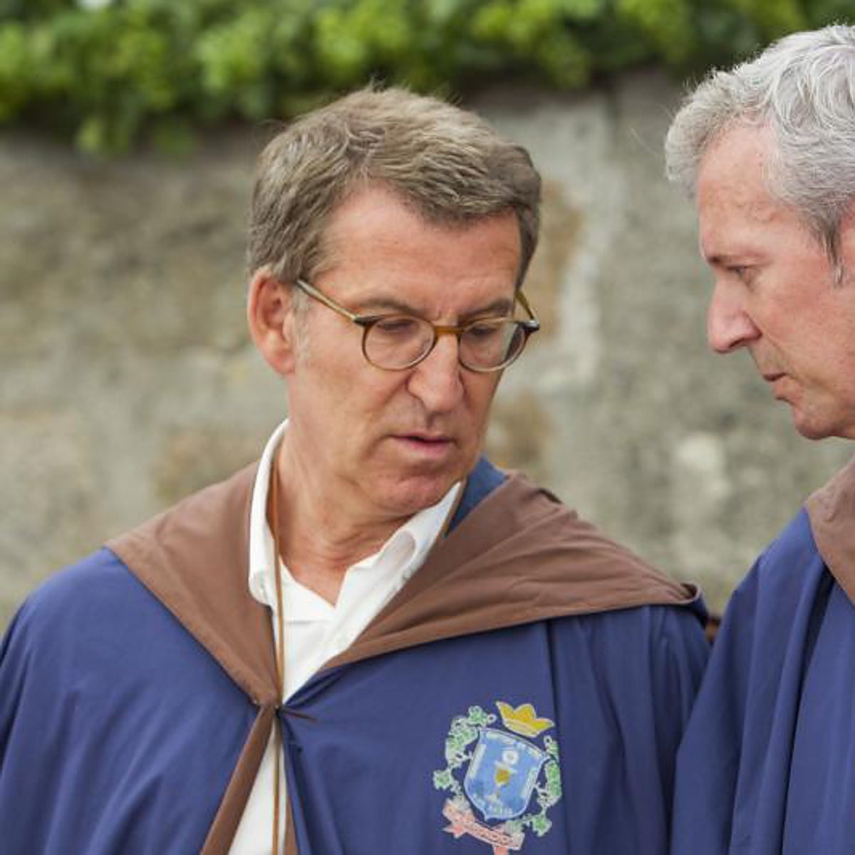 Feijóo pide ser «implacables» contra el «terrorismo» incendiario