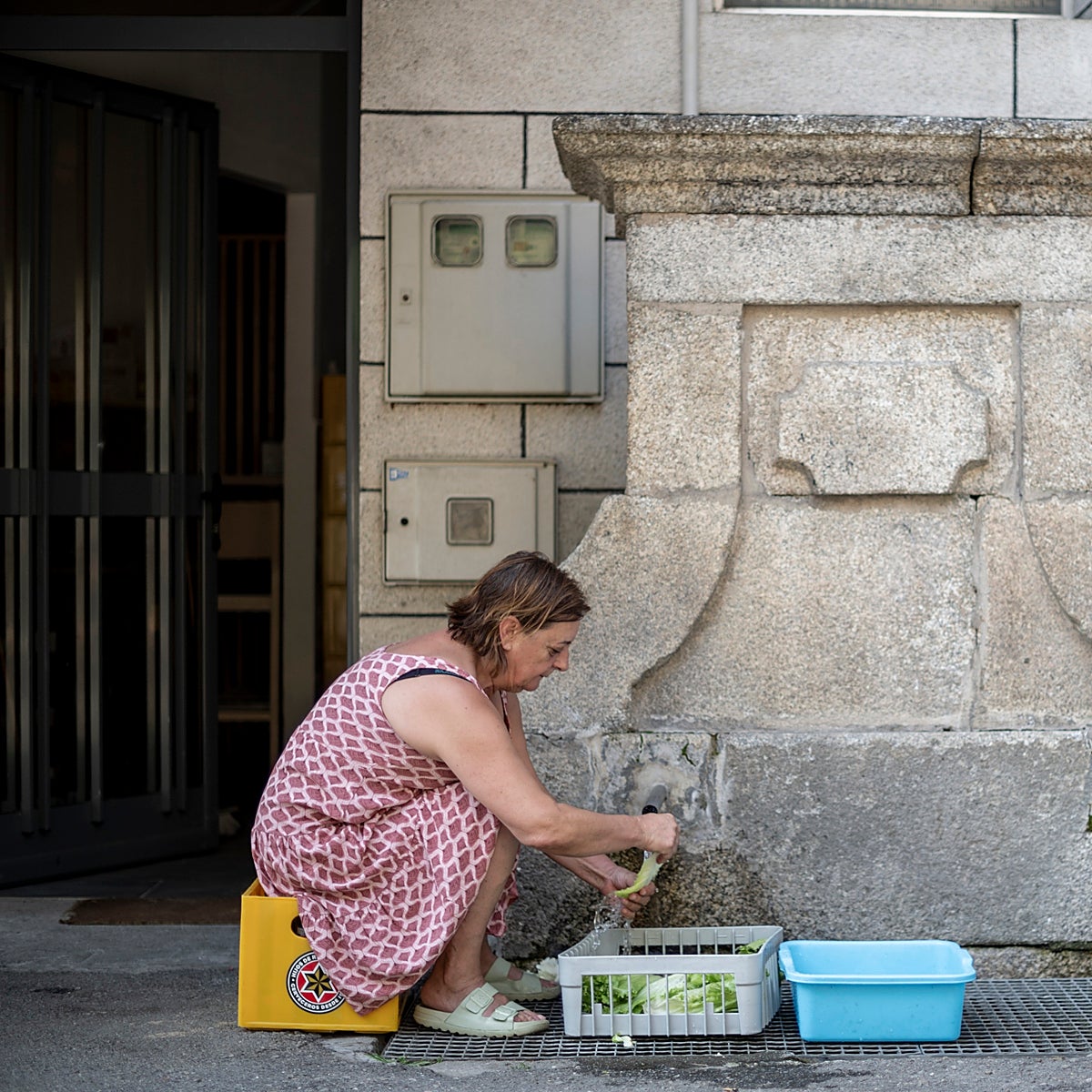 La sequía aprieta: «Aprovechamos las horas de agua para ducharnos y cocinar»