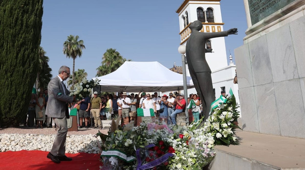 El homenaje a Blas Infante se impregna del nuevo andalucismo del PP