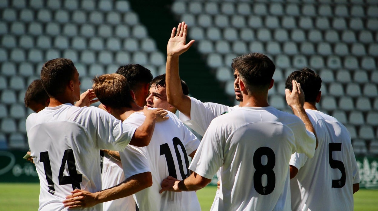 El Córdoba B cierra su plantilla para la nueva temporada