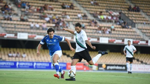 El Córdoba no baja el ritmo y vence al Xerez Deportivo en Chapín (0-2)