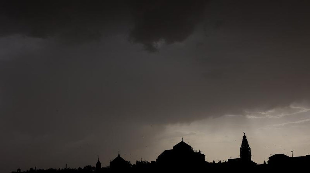 El tiempo en Córdoba | La semana arranca con una tregua por debajo de los 36 grados