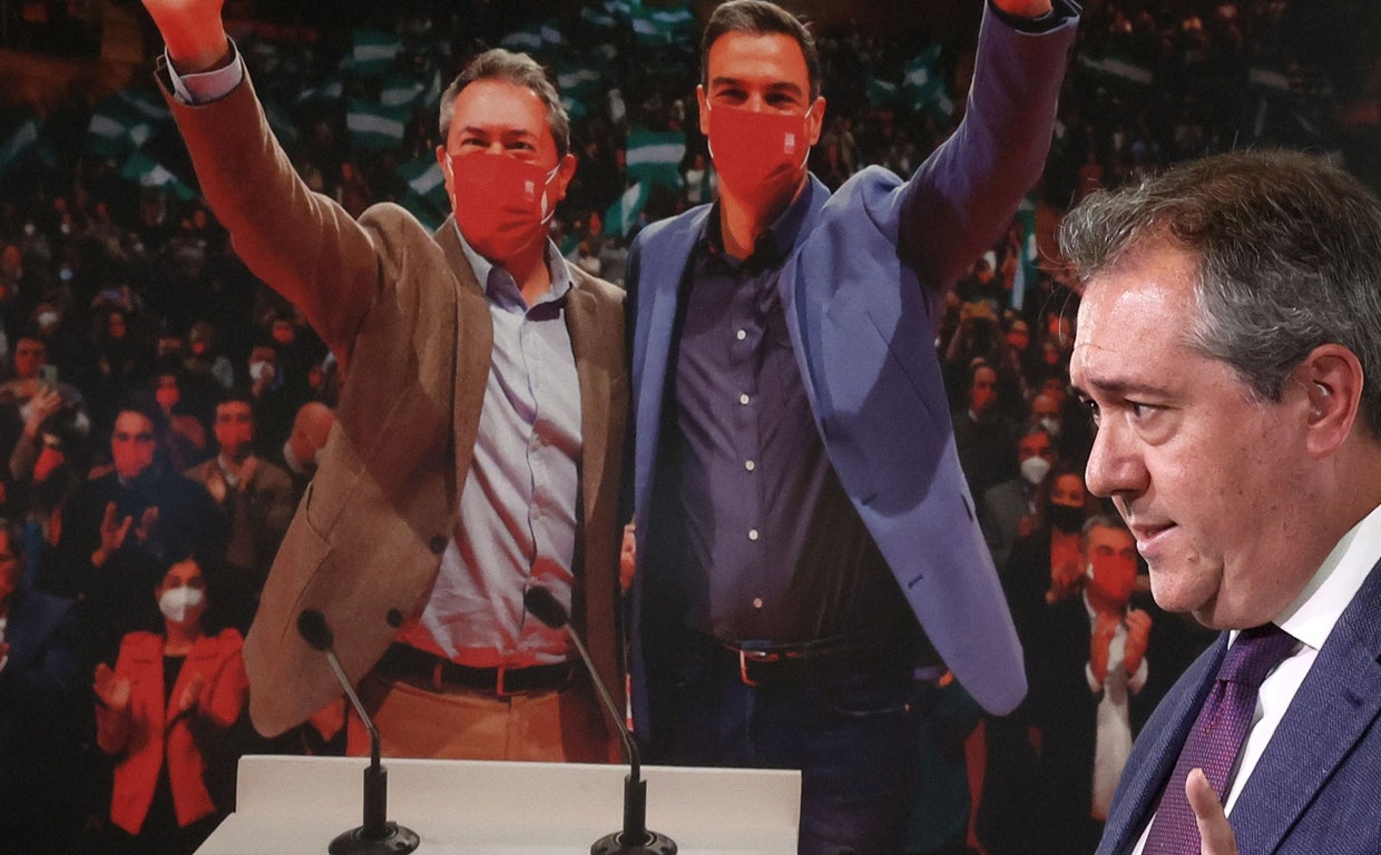 Espadas, en la sede del PSOE andaluz