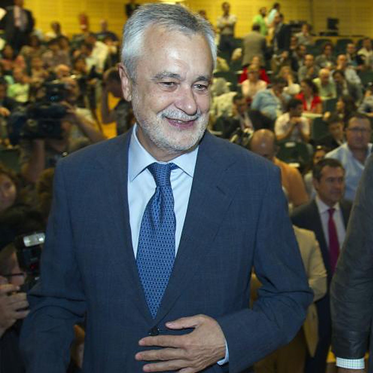 Felipe González y José Luis Rodríguez Zapatero apoyan la petición de indulto para José Antonio Griñán