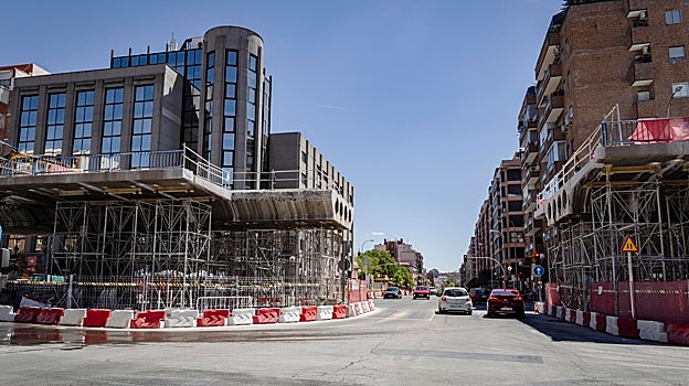Imagen después - El puente de Pacífico, antes y después de su desmontaje, este año