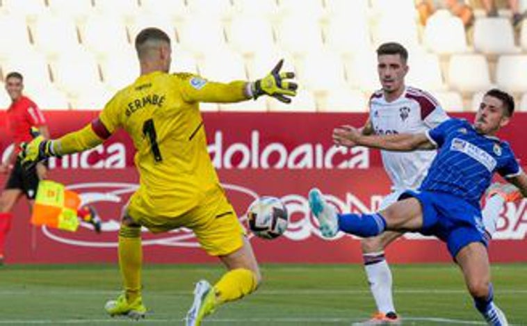 0-0: El Albacete no pasa del empate ante el Burgos, pero rozó el triunfo