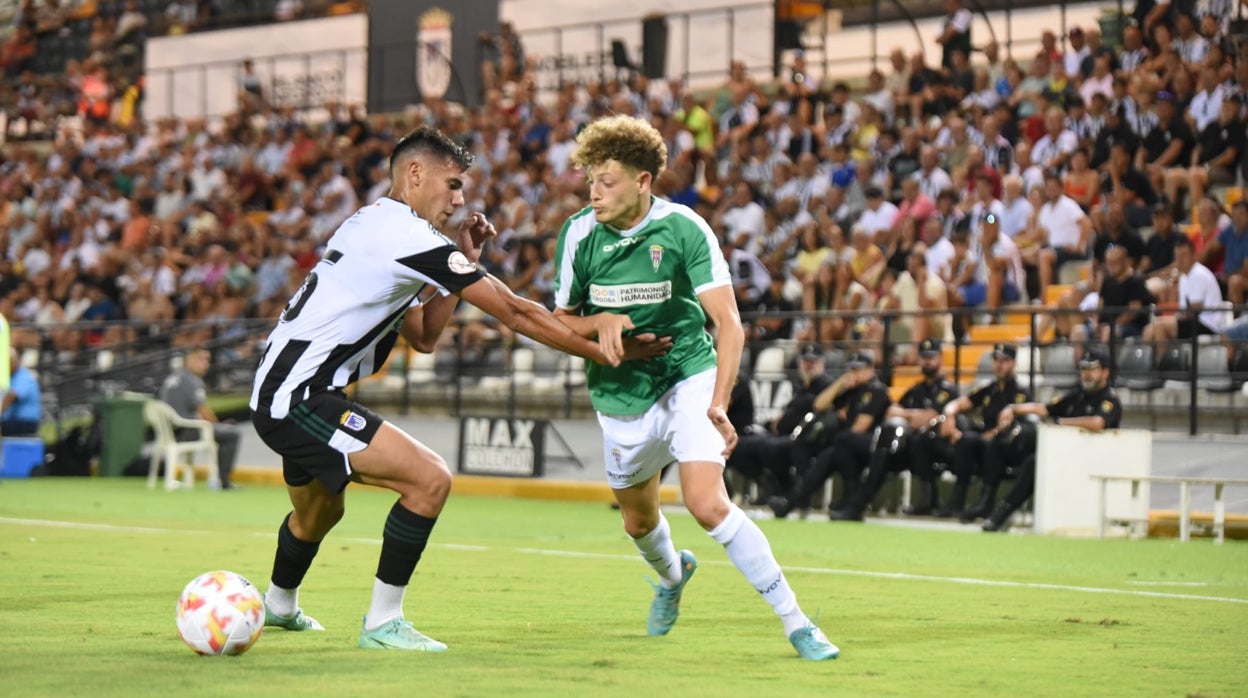 El Córdoba cierra la pretemporada con un empate ante Badajoz (1-1)