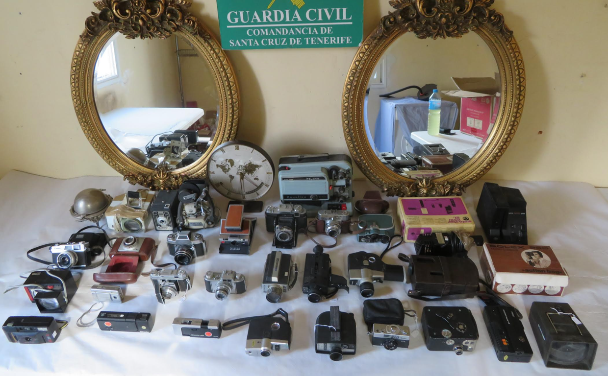 Algunas de las antigüedades que fueron recuperadas del robo