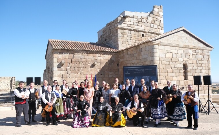 Castilla-La Mancha llevará a las aulas  el estudio del folclore autonómico en el curso 2022-2023