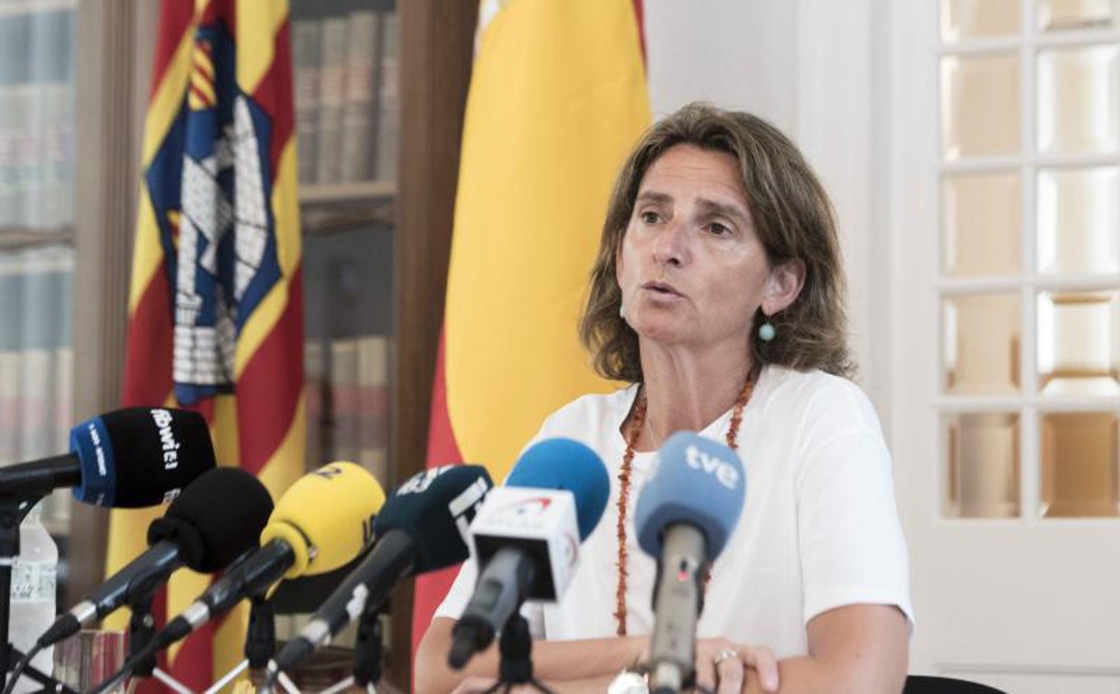 La vicepresidenta tercera del Gobierno y ministra de Transición Ecológica, Teresa Ribera
