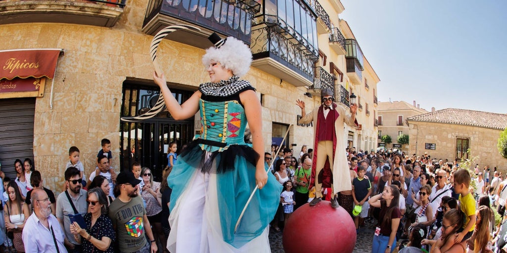La Feria de Teatro de Castilla y León vuelve a llenar calles y
