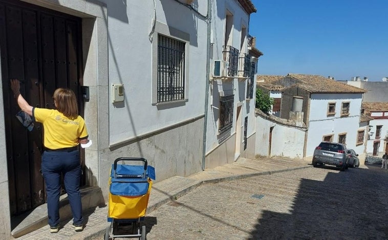 Los carteros rurales de Correos ya han realizado 55.800 operaciones en Castilla-La Mancha