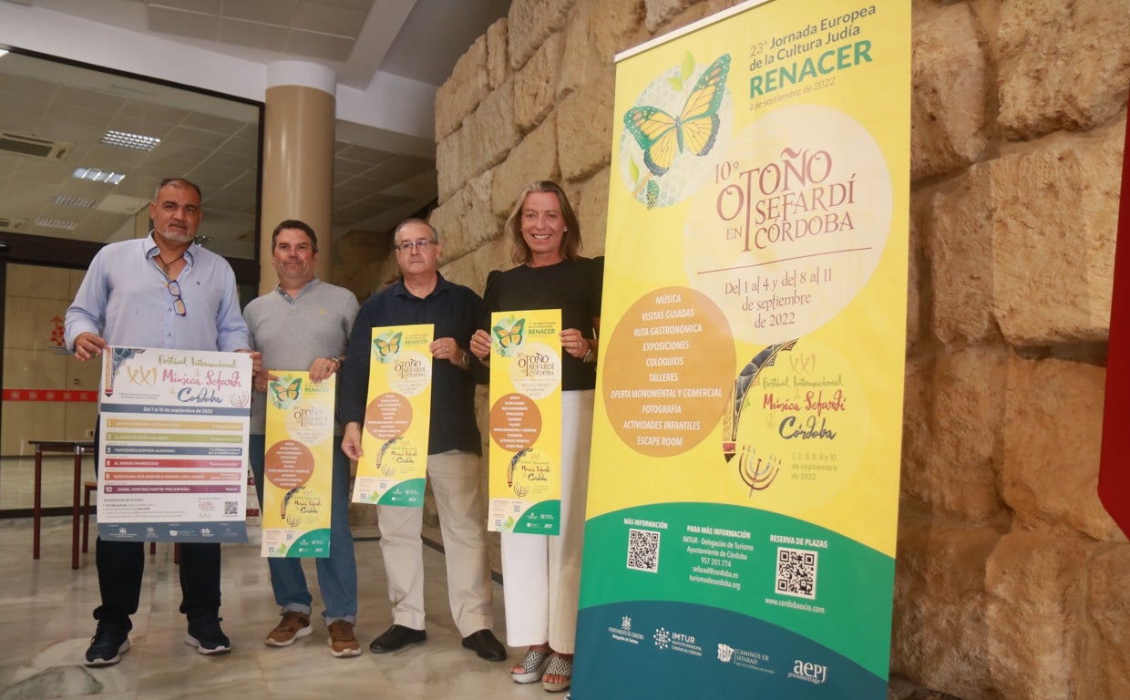 La teniente de alcalde Isabel Albáss