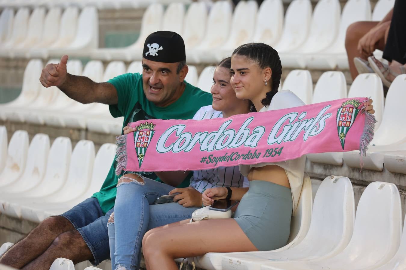 El ambiente en las gradas en el Córdoba CF - Unionistas, en imágenes