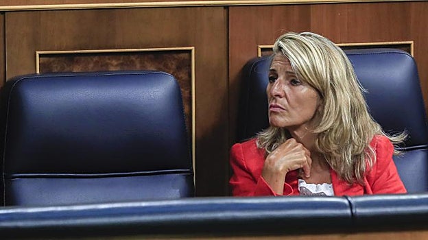 La vicepresidenta del Gobierno y ministra de Trabajo, Yolanda Díaz, en el Congreso de los diputados