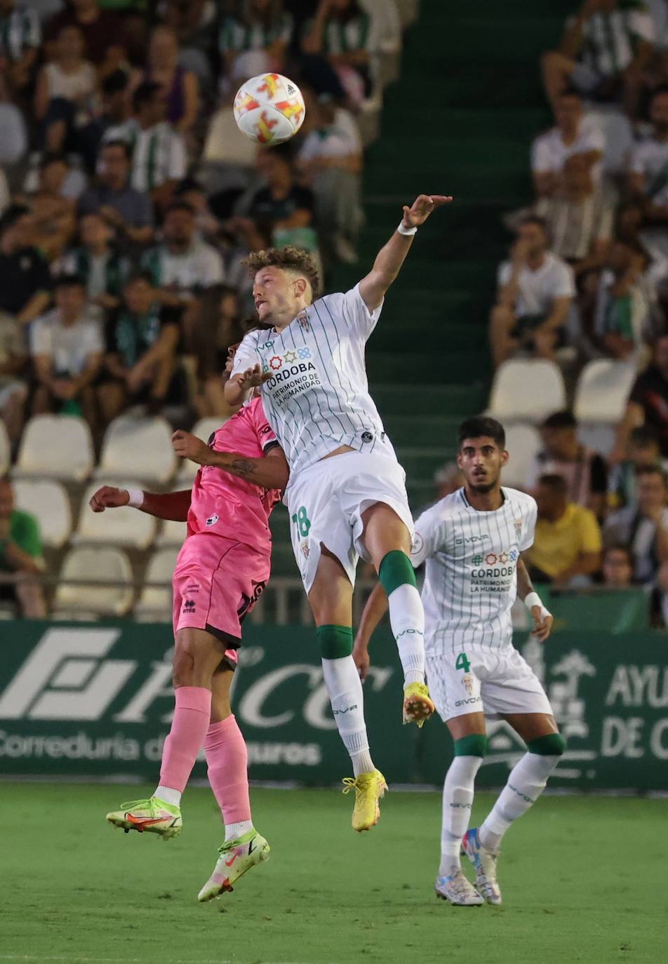 La alegría de la goleada del Córdoba CF a Unionistas, en imágenes