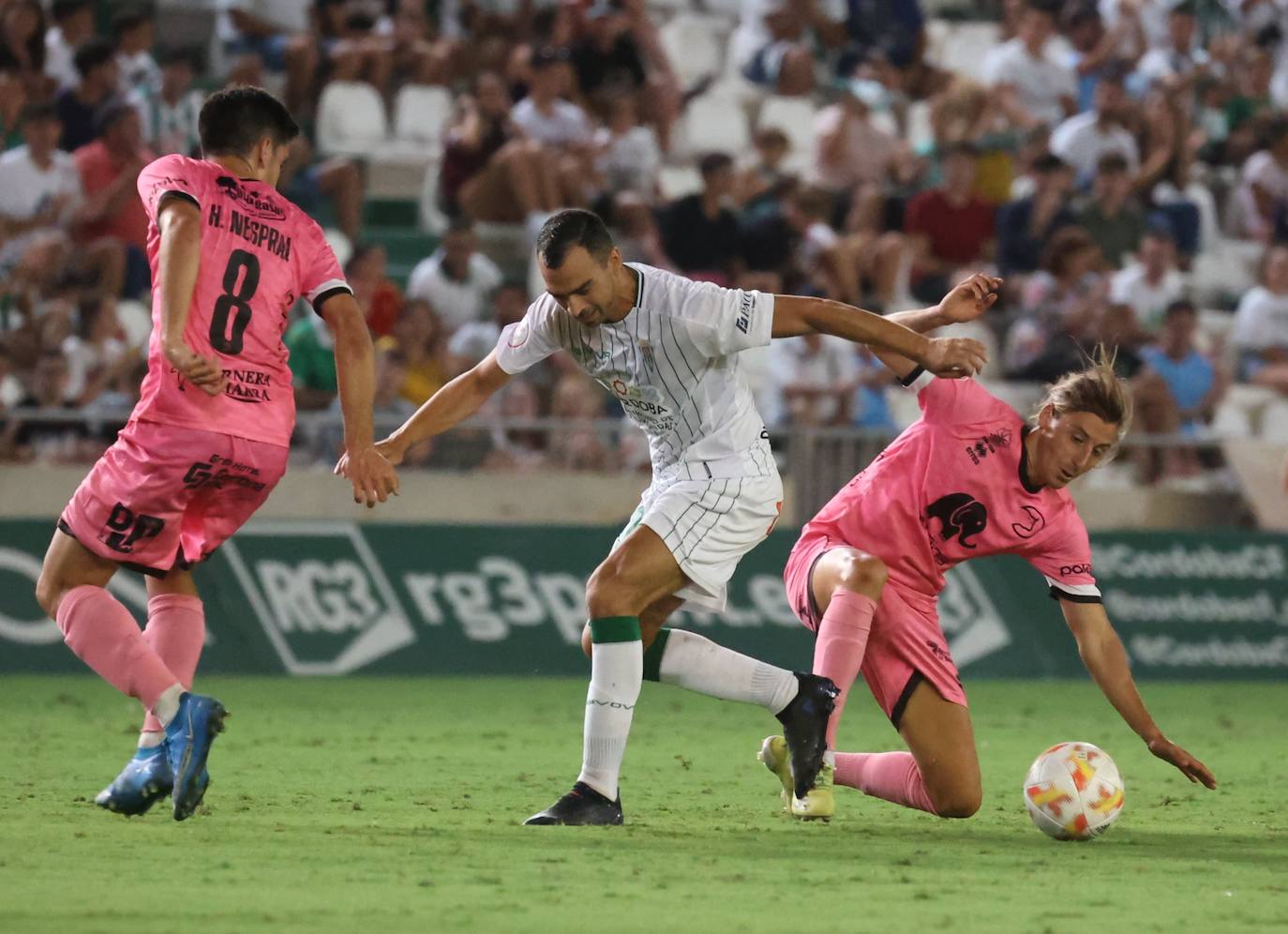 La alegría de la goleada del Córdoba CF a Unionistas, en imágenes