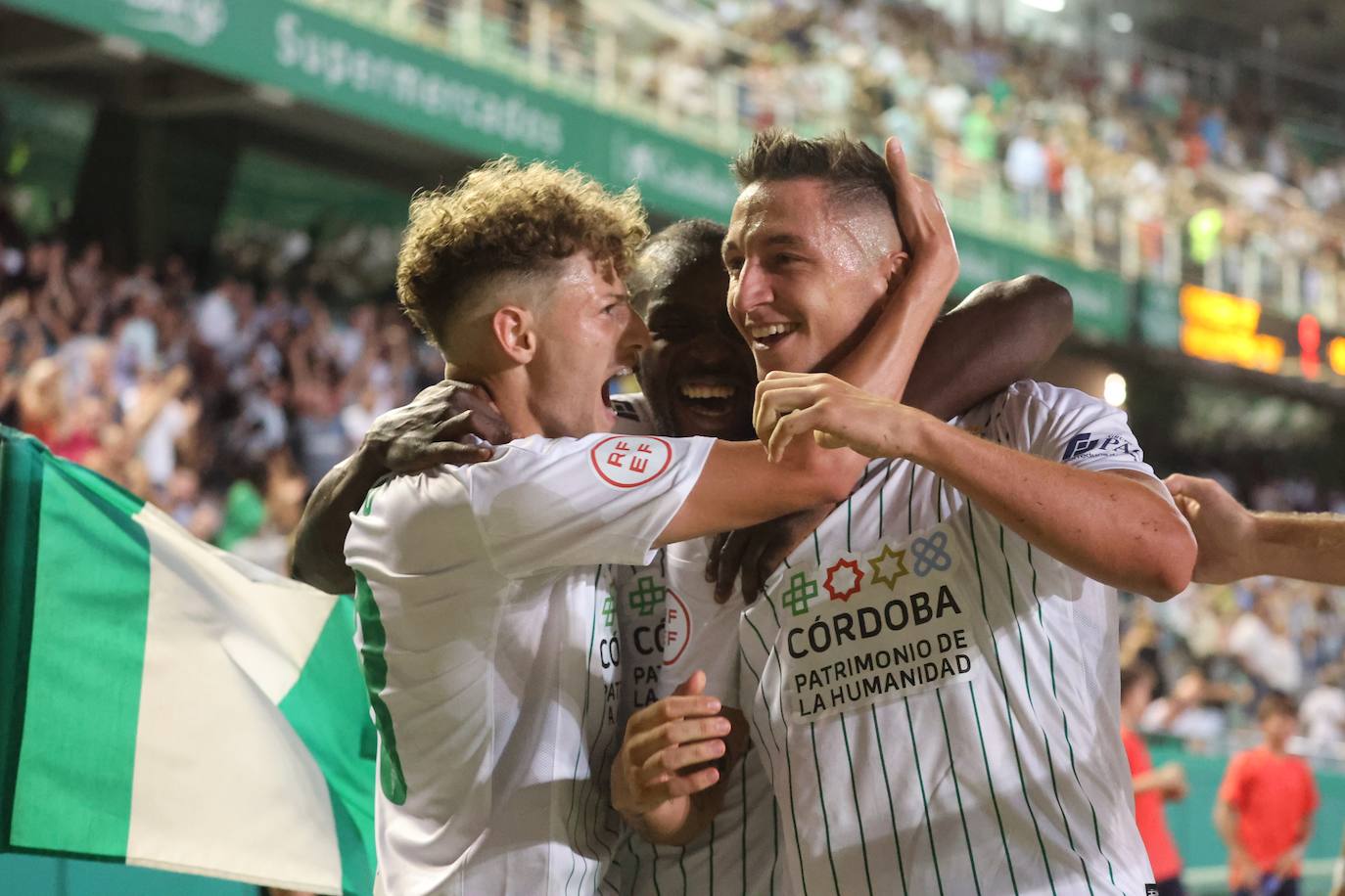 La alegría de la goleada del Córdoba CF a Unionistas, en imágenes