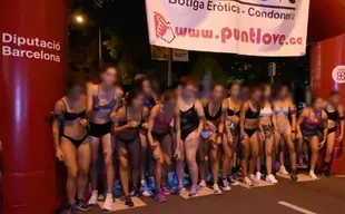 exprimir saber Distribución Polémica en Cataluña por una carrera infantil en ropa interior patrocinada  por una tienda erótica