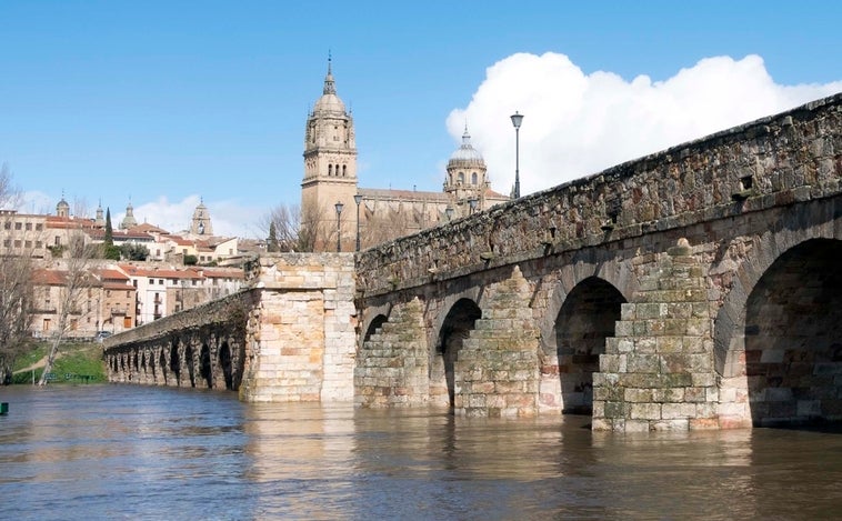 Encuentran sendos cadáveres en las inmediaciones de San Cayetano, en León, y en el río Tormes, en Salamanca