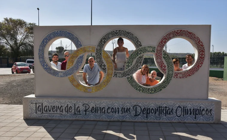 Inauguran un monumento cerámico dedicado a los deportistas olímpicos de Talavera de la Reina