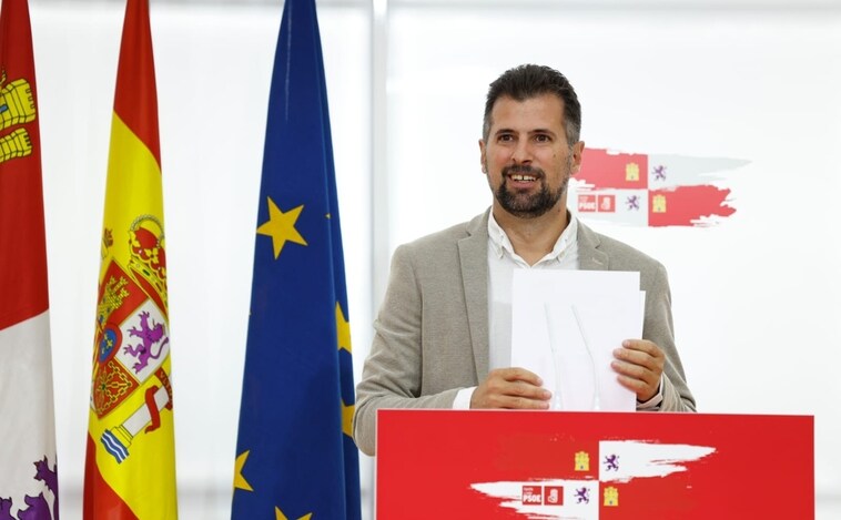 PSOE y PP se acusan de «ser el hazmerreír»