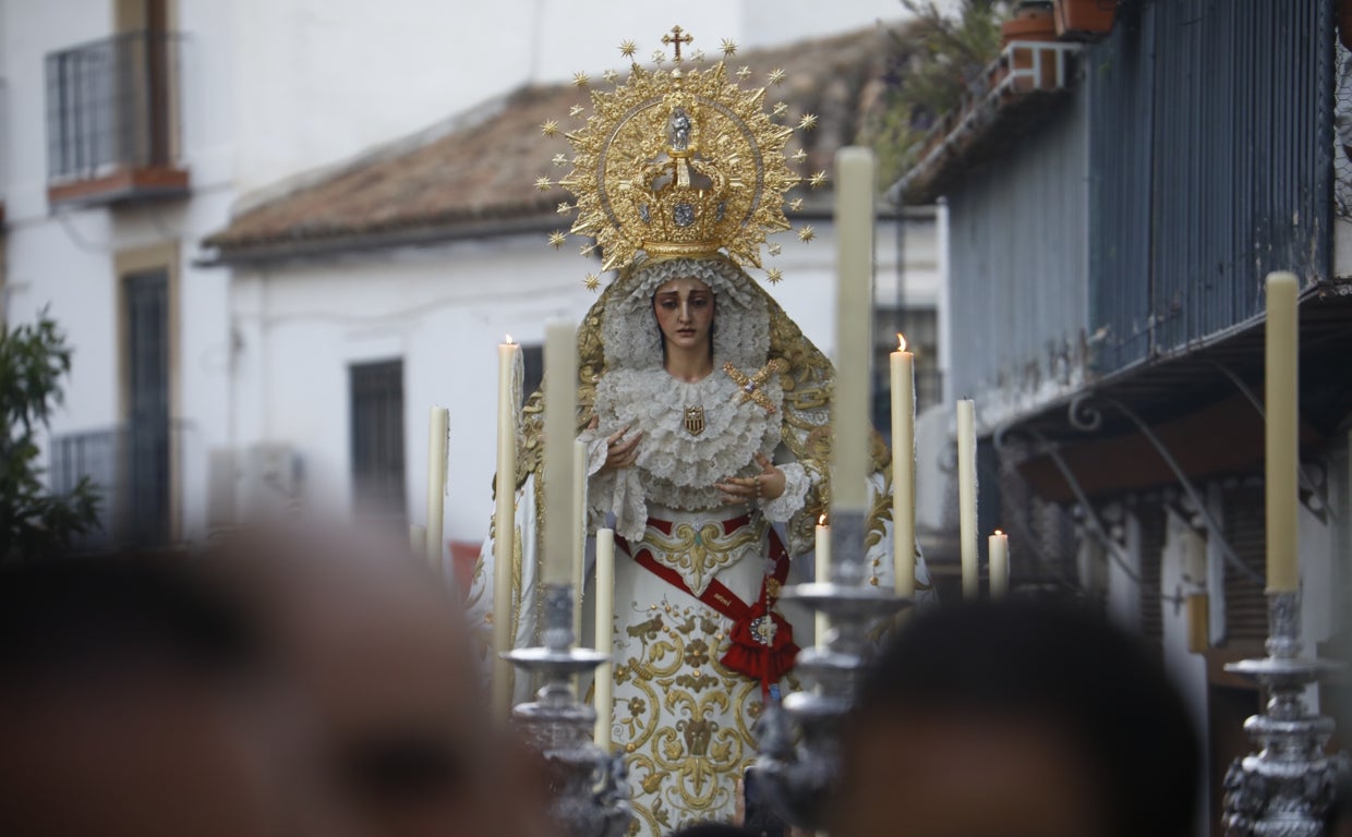 La Virgen de la Merced, en su traslado tras su restauración
