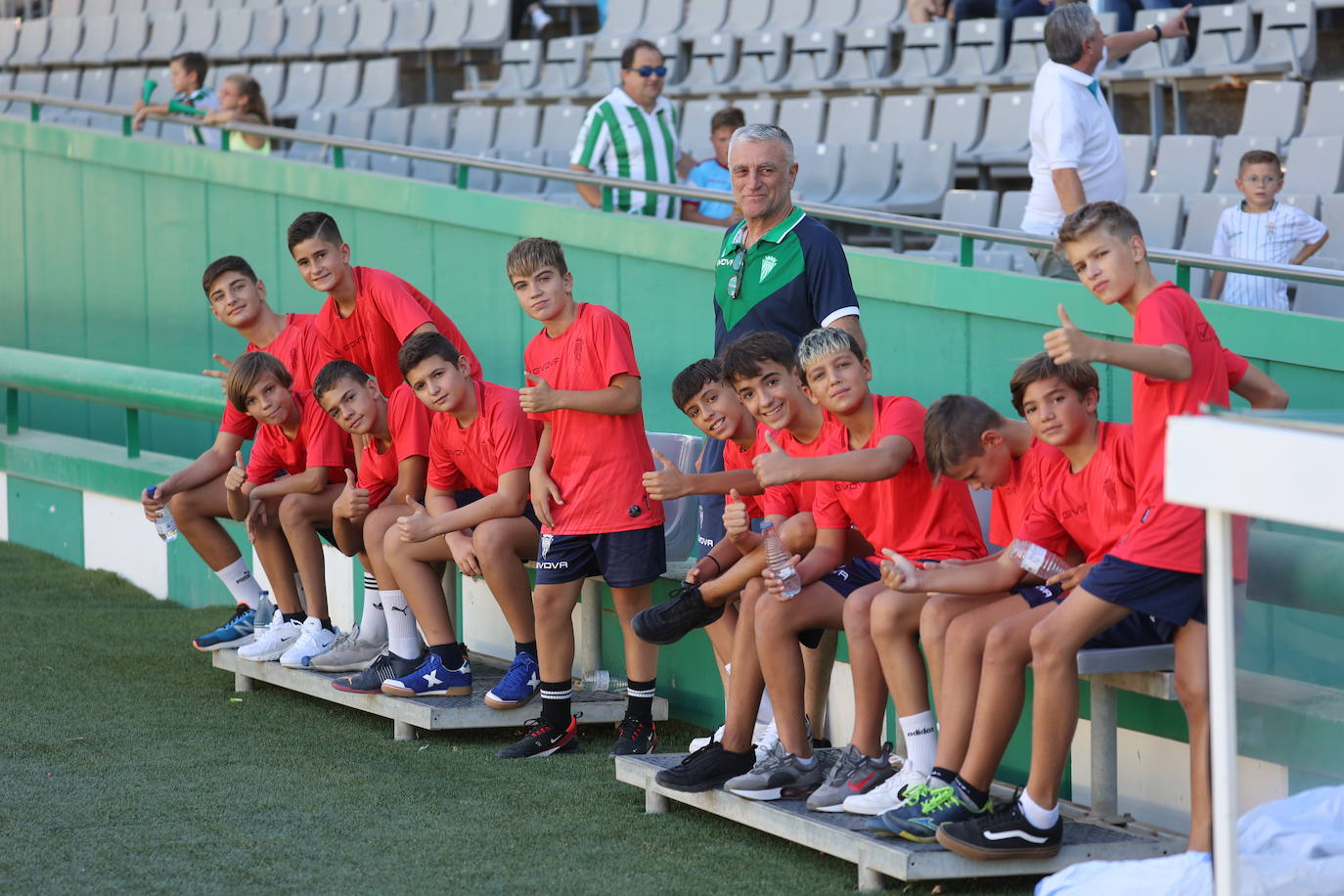 El fantástico ambiente en El Arcángel en el Córdoba CF - Fuenlabrada, en imágenes
