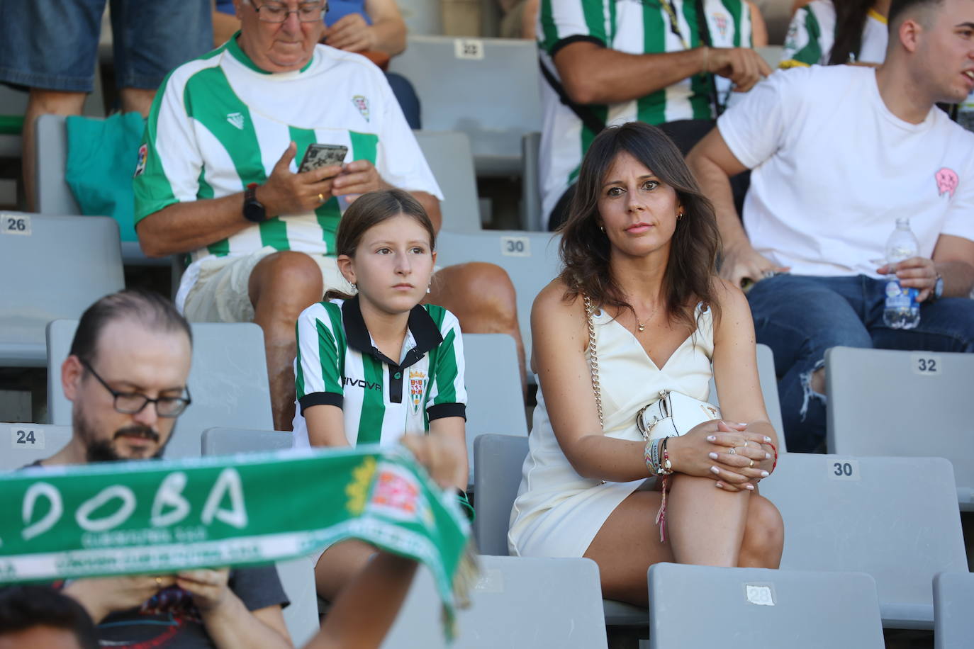 El fantástico ambiente en El Arcángel en el Córdoba CF - Fuenlabrada, en imágenes