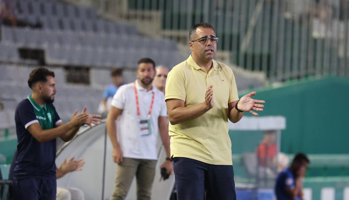 Las espectaculares imágenes de las mejores jugadas del Córdoba CF - Fuenlabrada