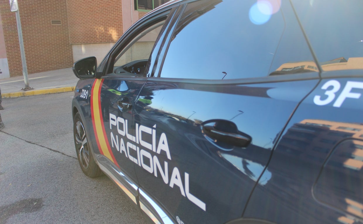 Imagen de recurso de un coche patrulla en Valencia