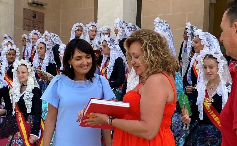 Las candidatas infantiles a Bellesa del Foc 2023 visitan el museo Marq