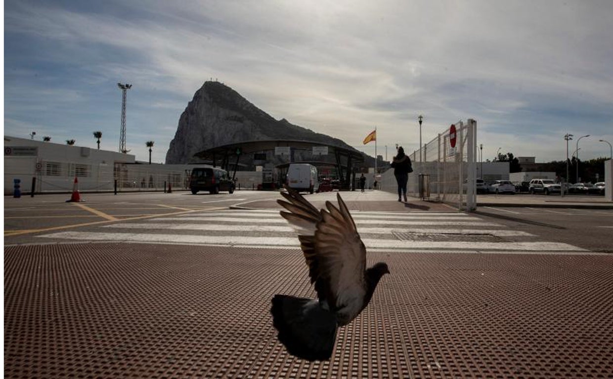 Vista de El Peñón desde territorio español