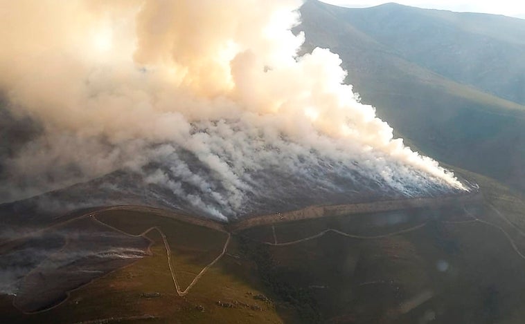 Alerta por riesgo muy alto de incendios este domingo en Castilla y León